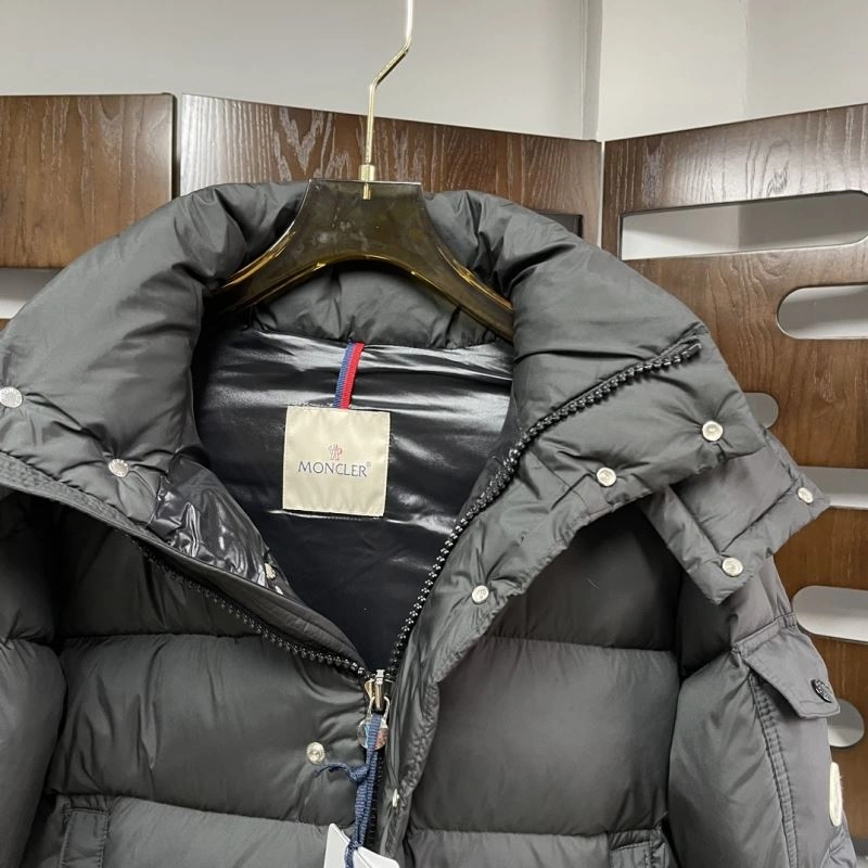 TravelReady Moncler Down Jackets 143880