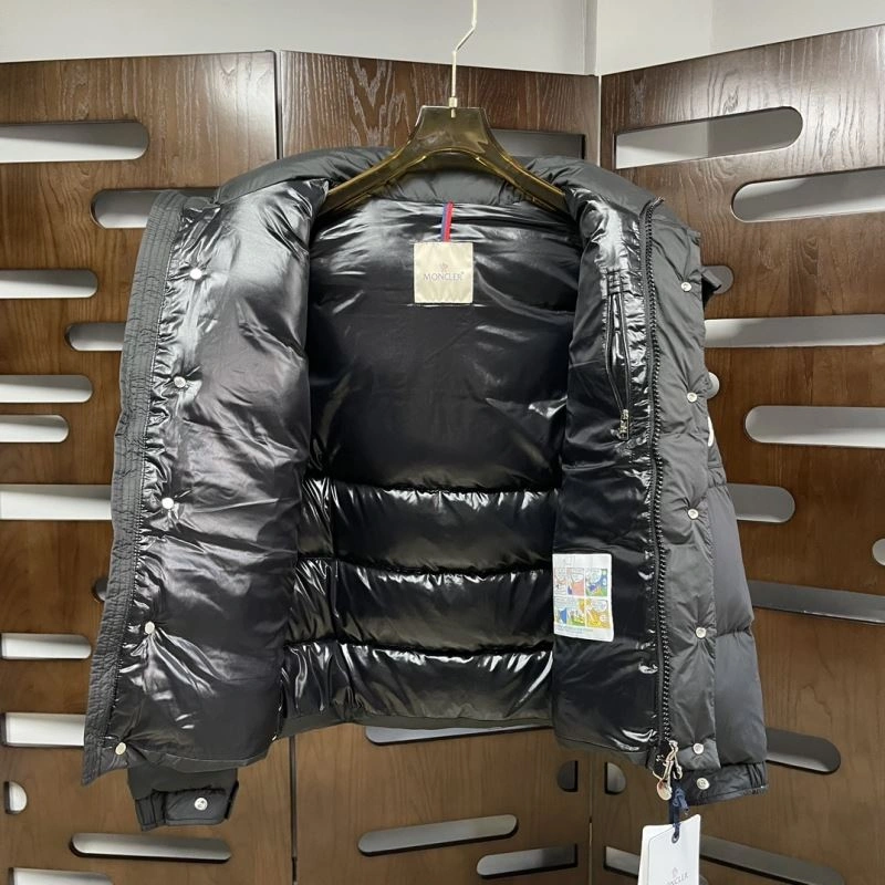 TravelReady Moncler Down Jackets 143880