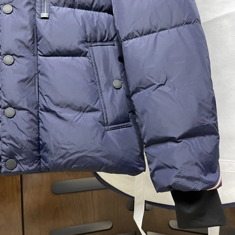 Moncler Down Jackets OnTrend 143865