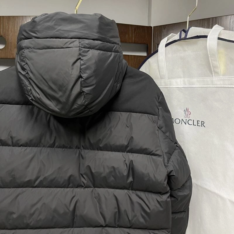 Breathable Moncler Down Jackets 143866
