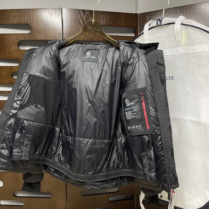 Breathable Moncler Down Jackets 143866