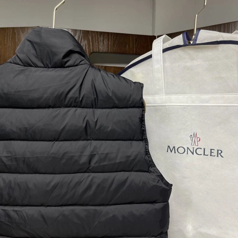 Moncler Down Jackets QuickDry 143864