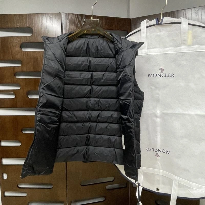 Moncler Down Jackets QuickDry 143864