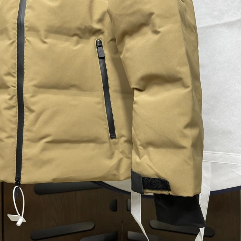 Moncler Down Jackets Soft 143861