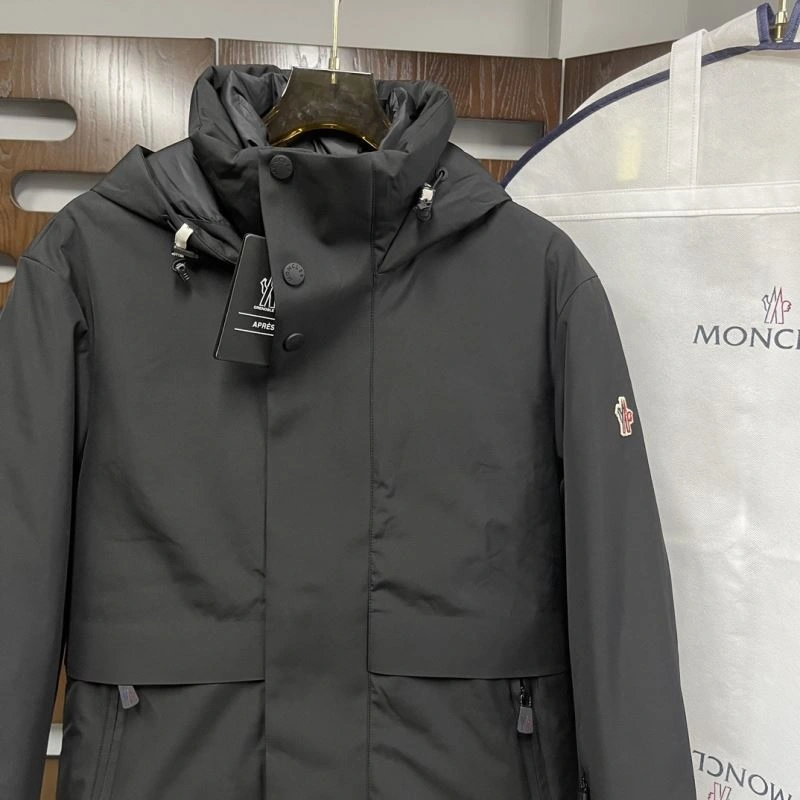 Timeless Moncler Down Jackets 143862