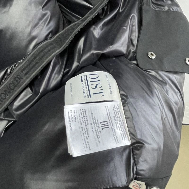 Functional Moncler Down Jackets 143860