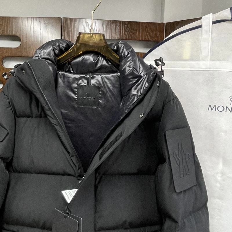 Functional Moncler Down Jackets 143860