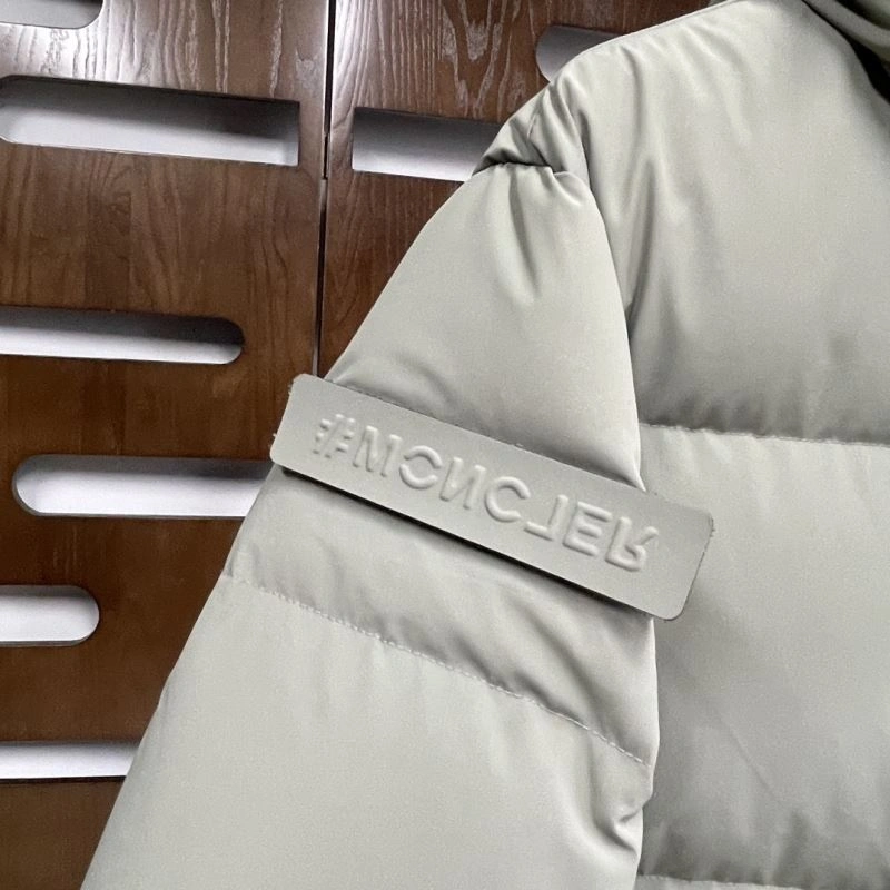Moncler Down Jackets EasyCare 143858