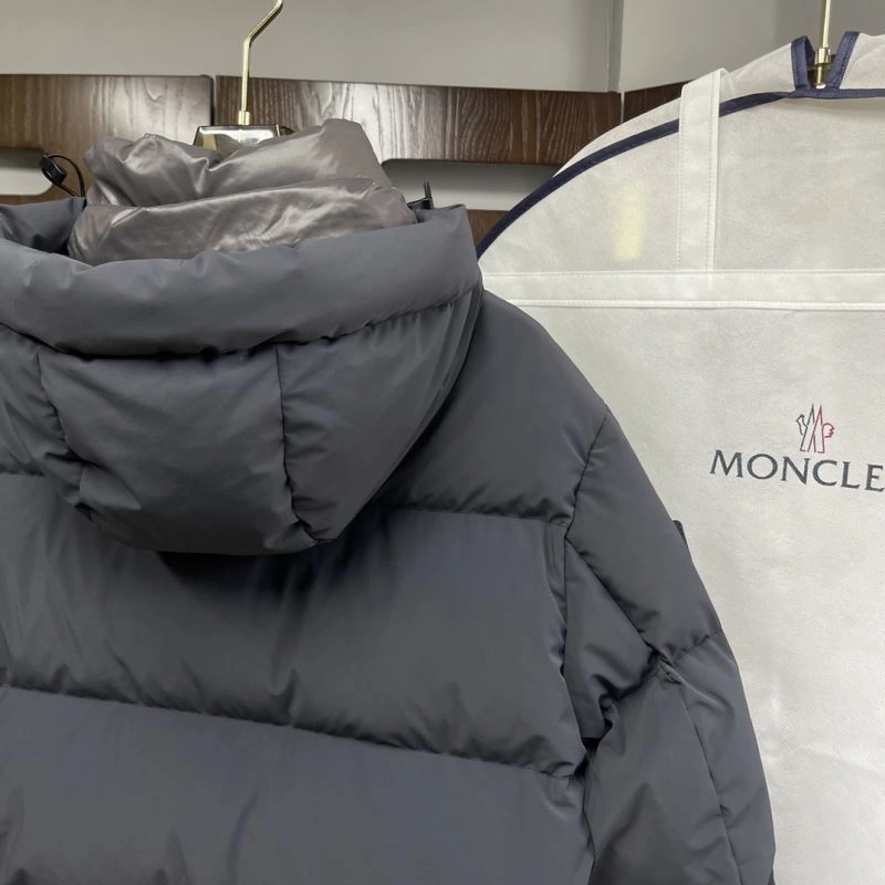Moncler Down Jackets Refined 143857