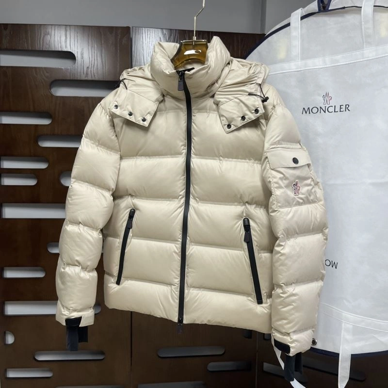 Timeless Moncler Down Jackets 143856