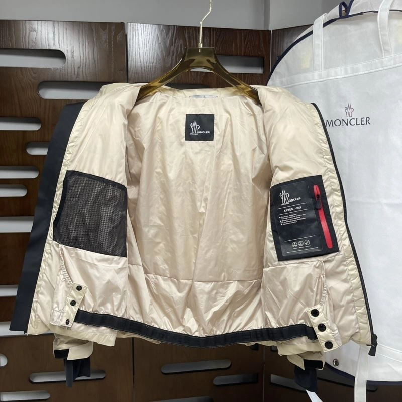 Timeless Moncler Down Jackets 143856