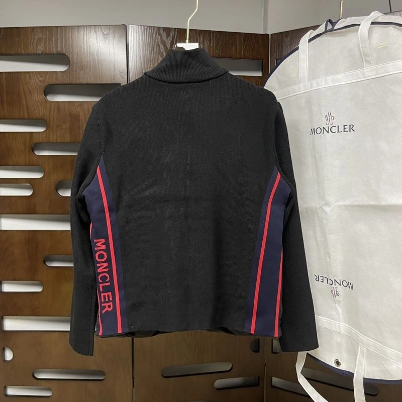 Moncler Down Jackets NewStyle 143851