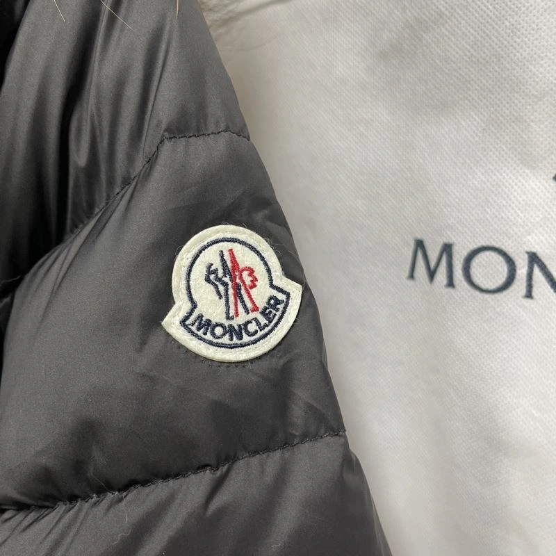 Moncler Down Jackets AllSeason 143849