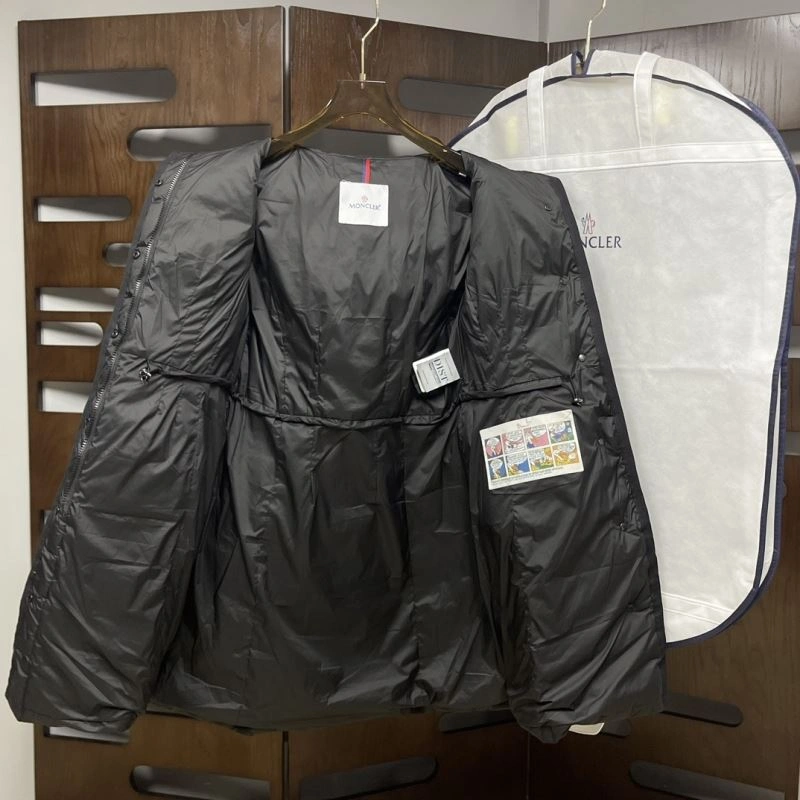 Moncler Down Jackets AllSeason 143849