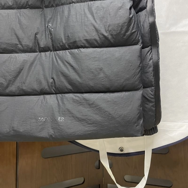 Moncler Down Jackets DailyWear 143855