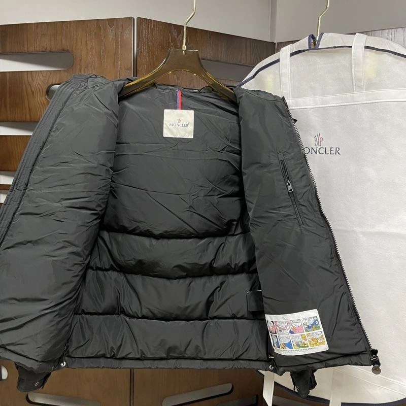 UrbanChic Moncler Down Jackets 143843