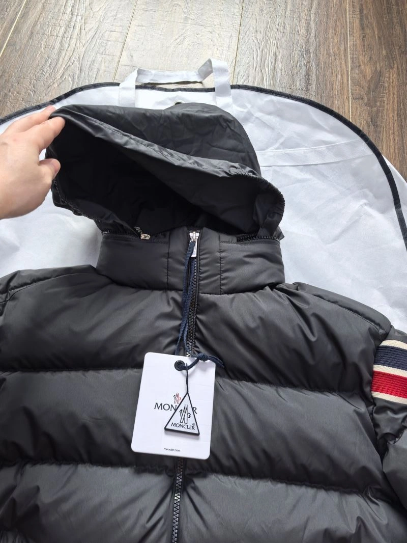 Popular Moncler Down Jackets 143838
