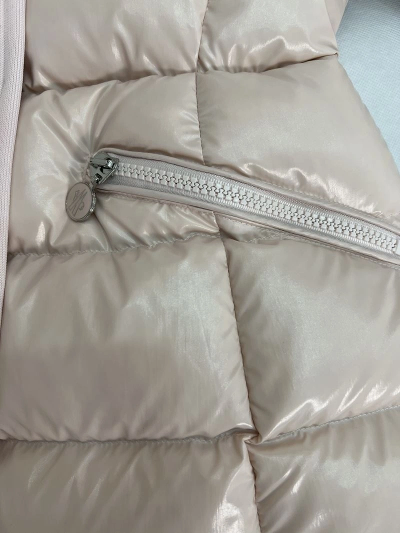 Practical Moncler Down Jackets 143846