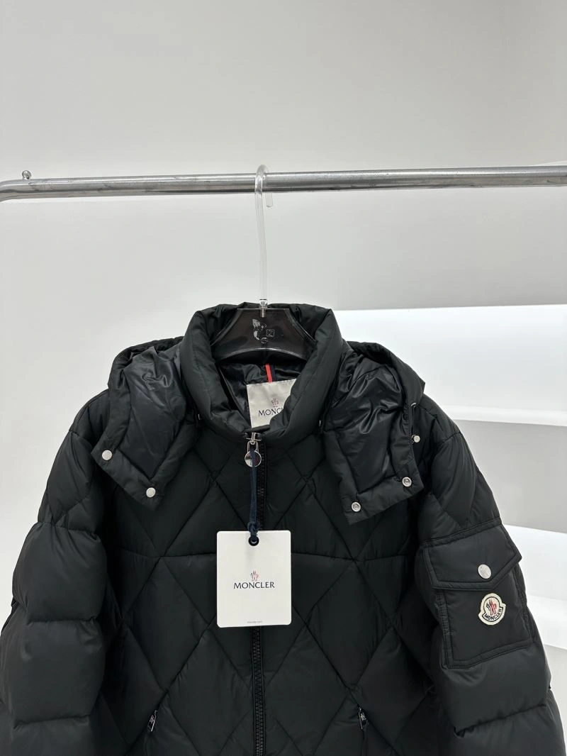 Moncler Down Jackets GoodFit 143835