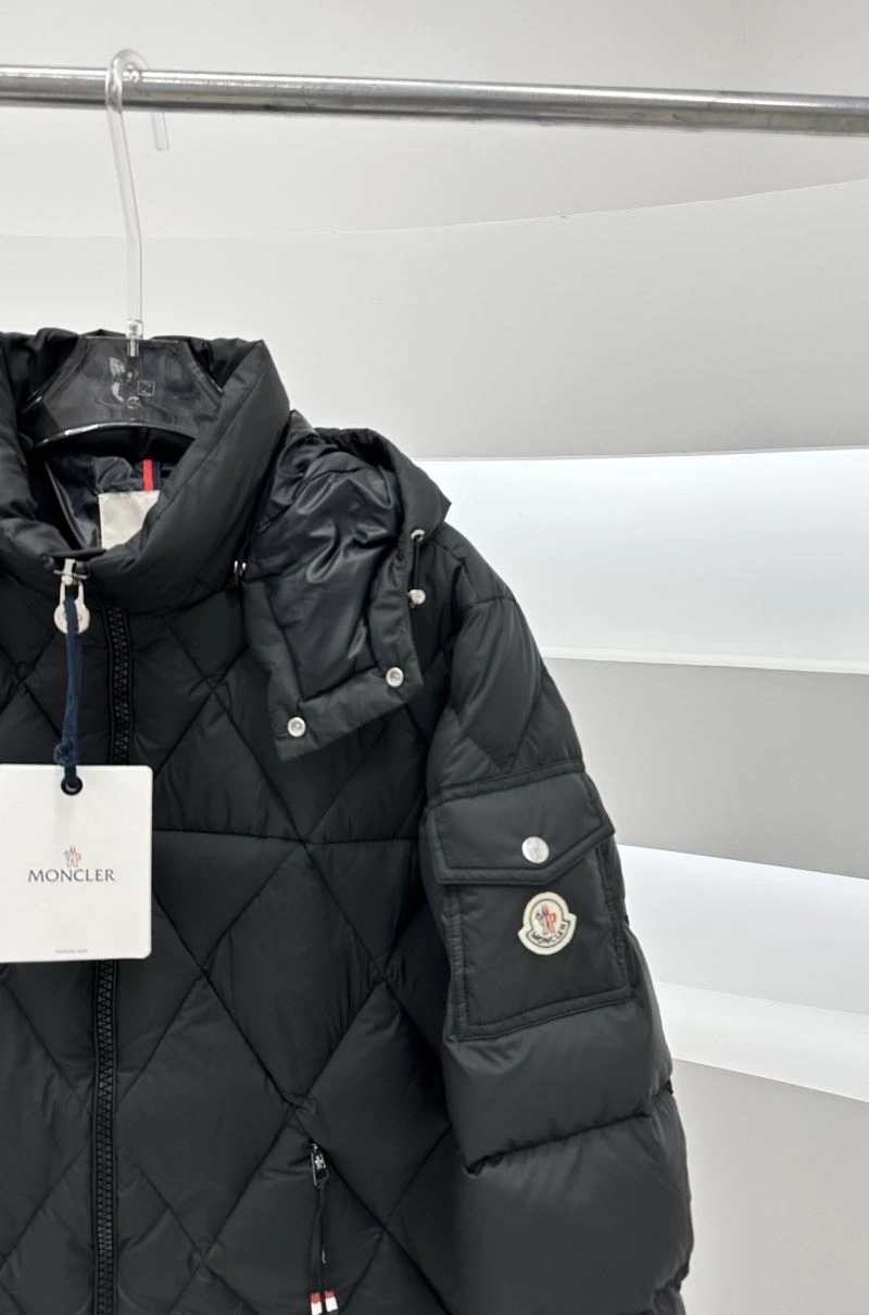 Moncler Down Jackets GoodFit 143835