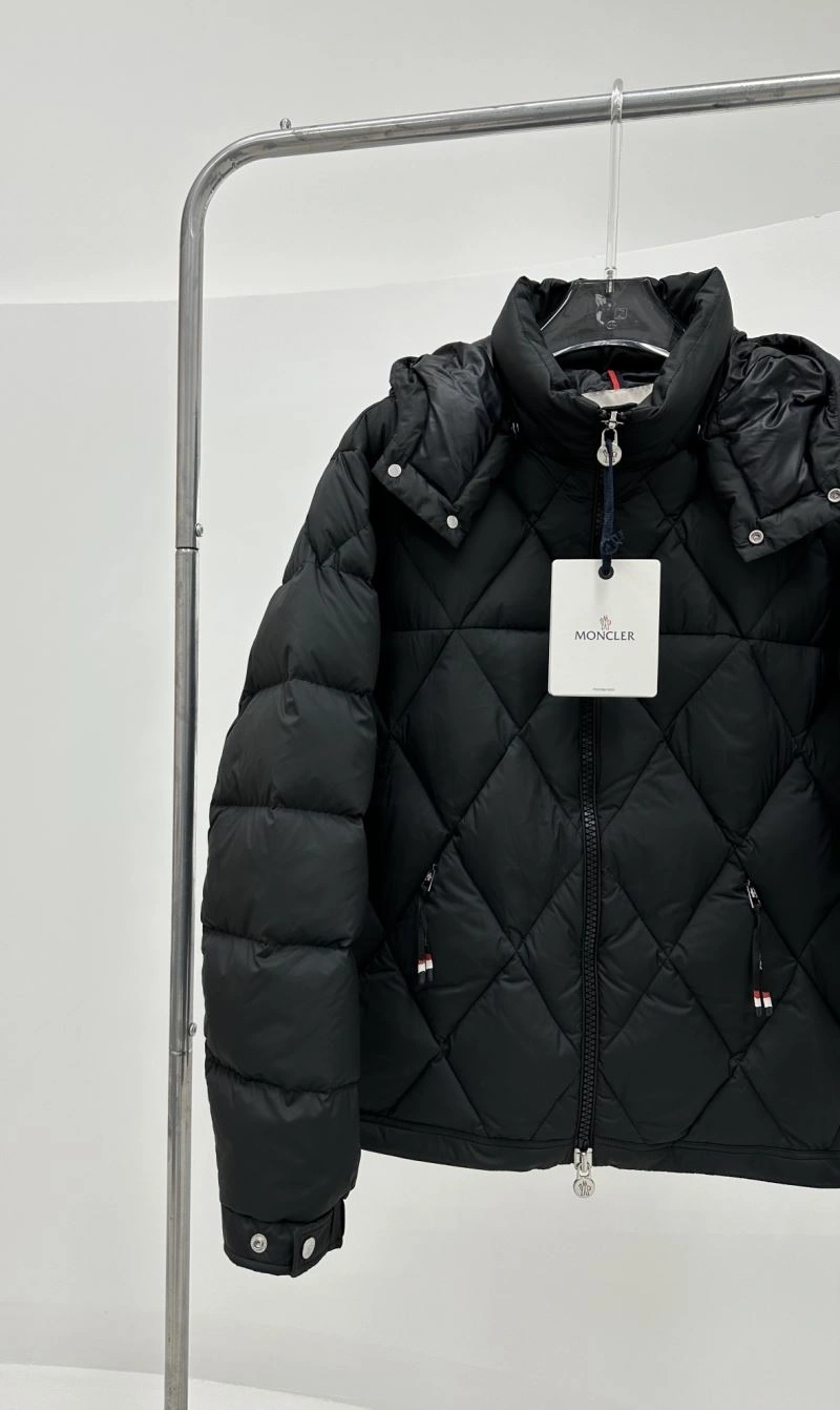 Moncler Down Jackets GoodFit 143835