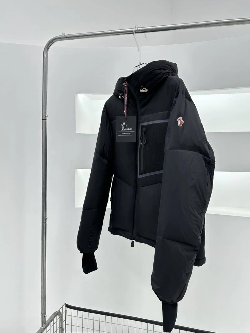 Moncler Down Jackets Sophisticated 143837