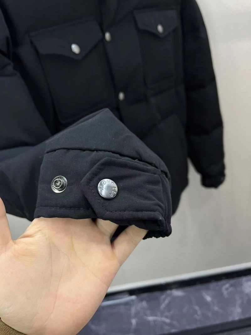 OdorResistant Moncler Down Jackets 143831