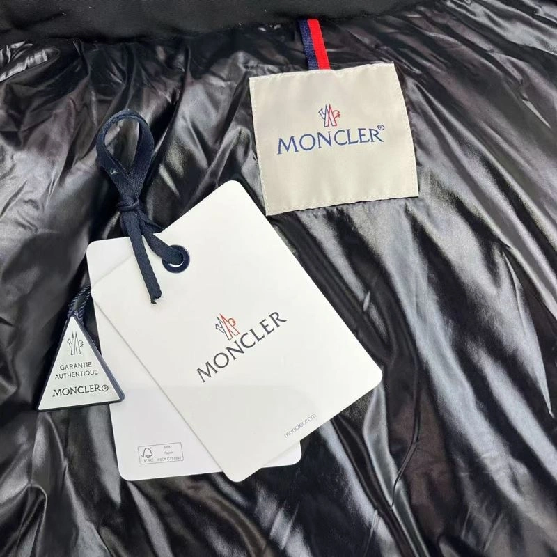 Moncler Down Jackets Chic 143828