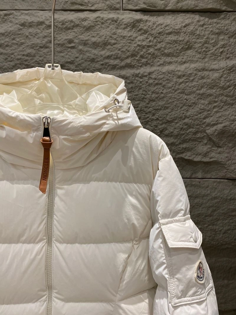 Seasonal Moncler Down Jackets 143822