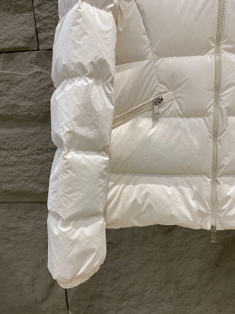Seasonal Moncler Down Jackets 143822