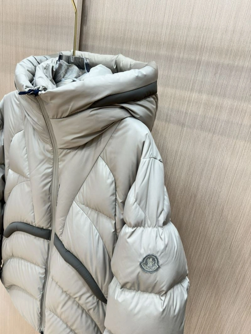 Moncler Down Jackets Packable 143808