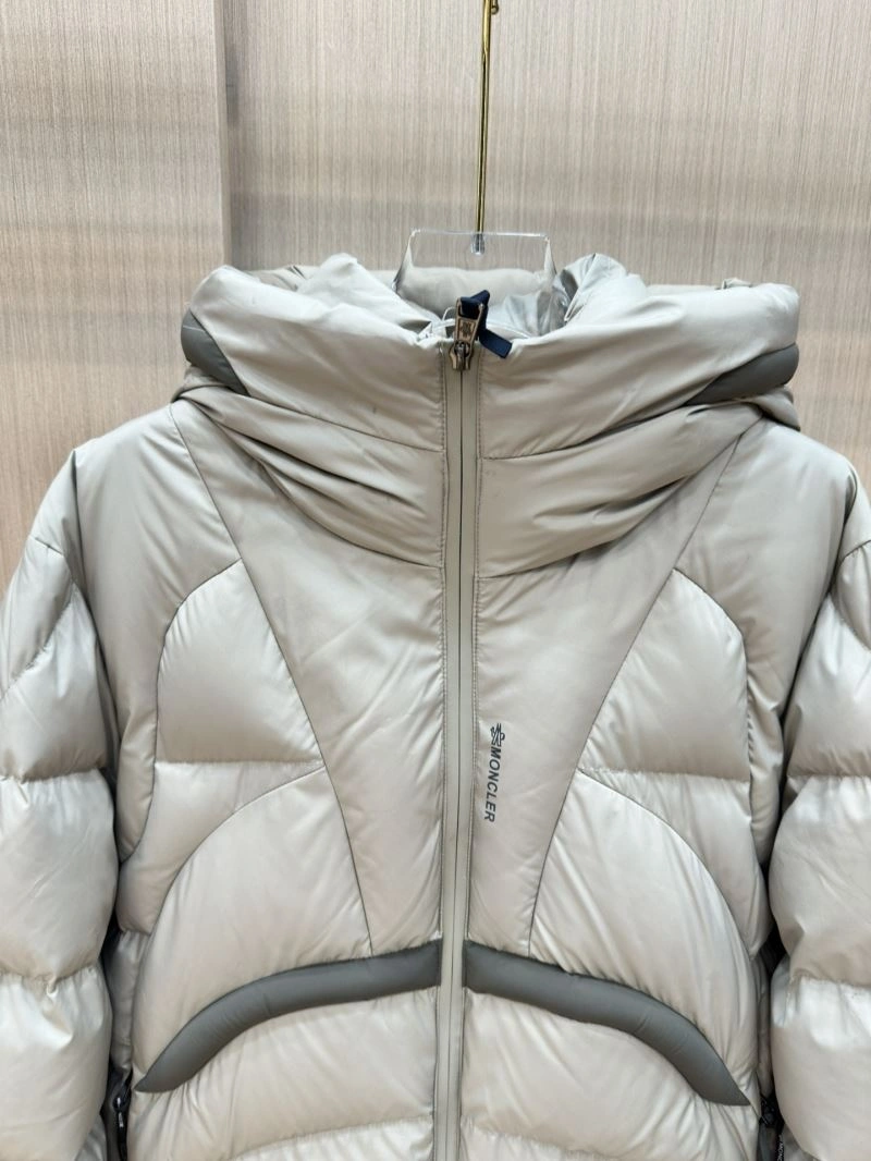 Moncler Down Jackets Packable 143808