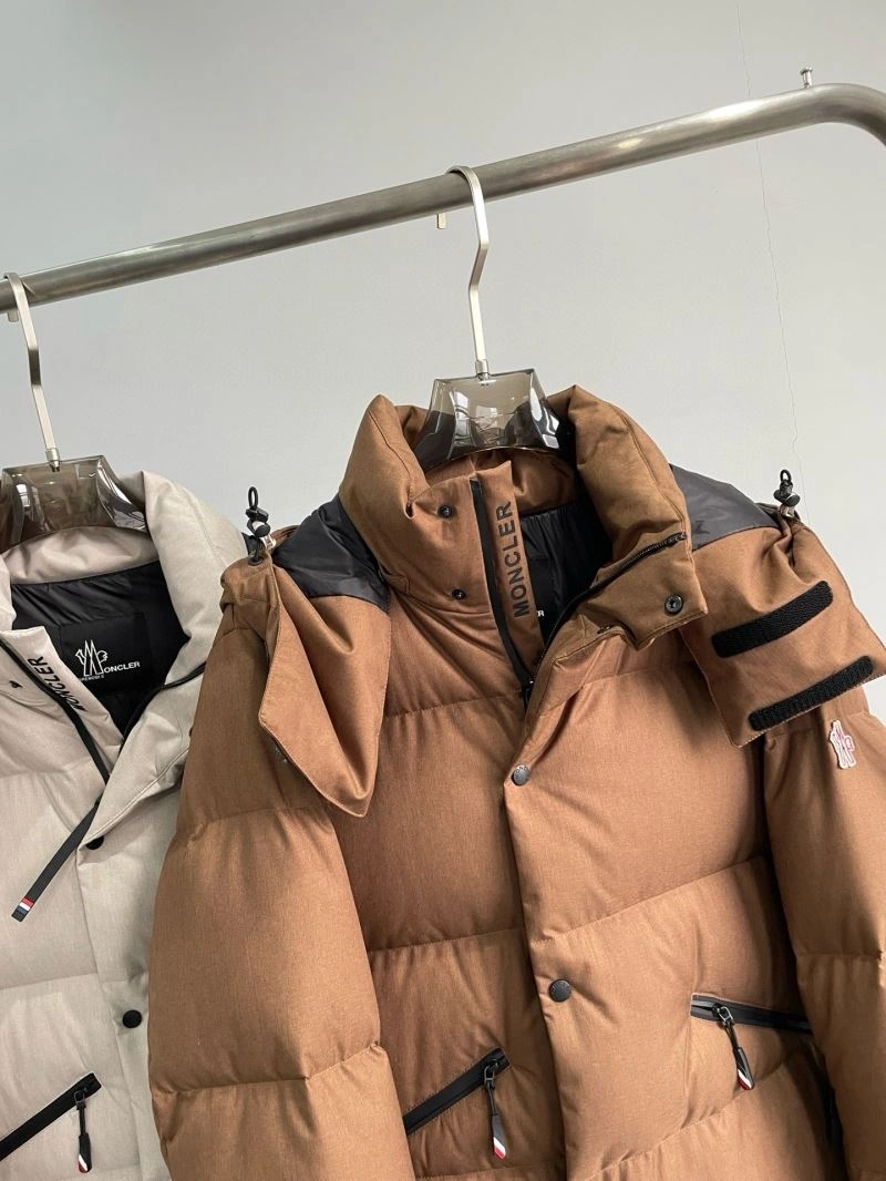 Moncler Down Jackets Trendsetting 143794