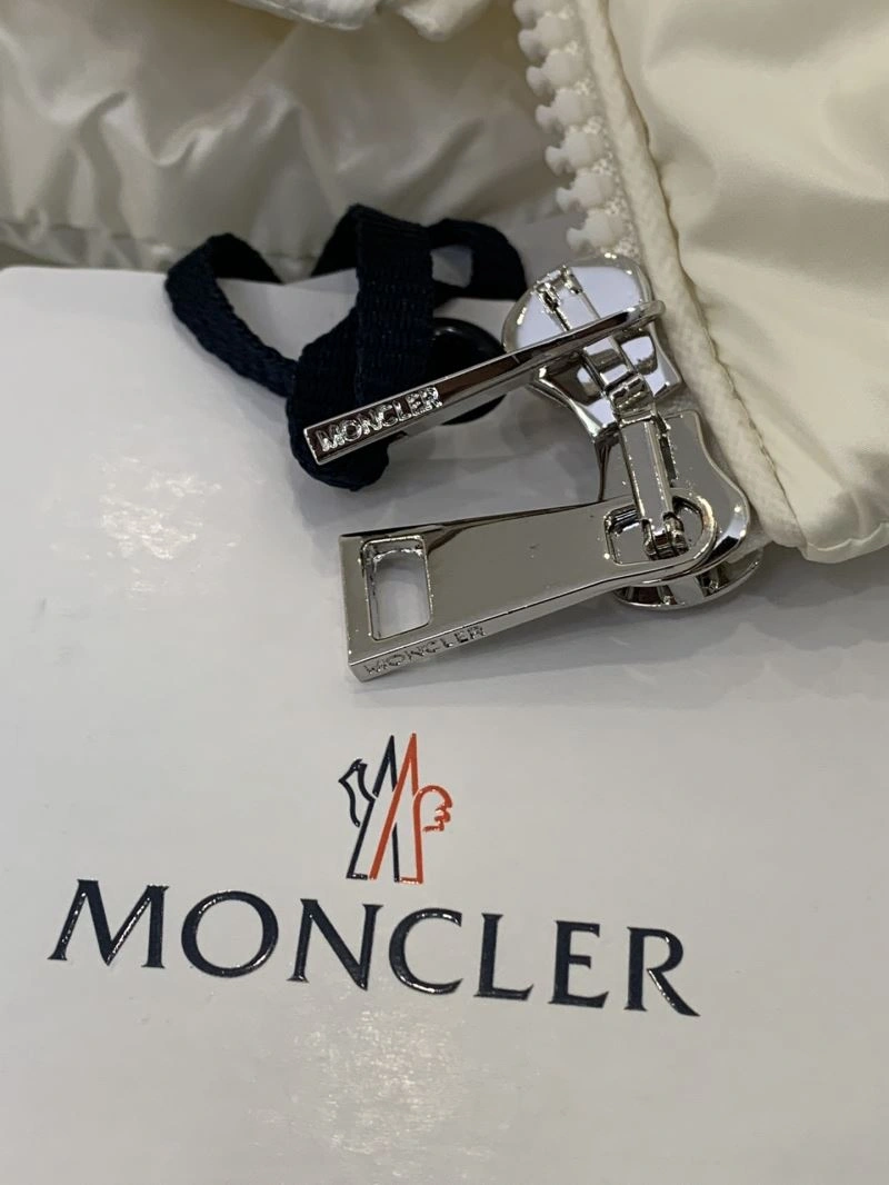 Moncler Down Jackets QuickDry 143809