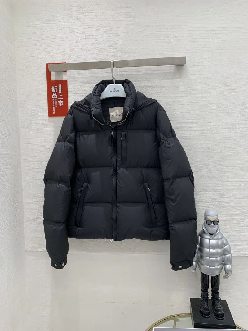 Sustainable Moncler Down Jackets 143791