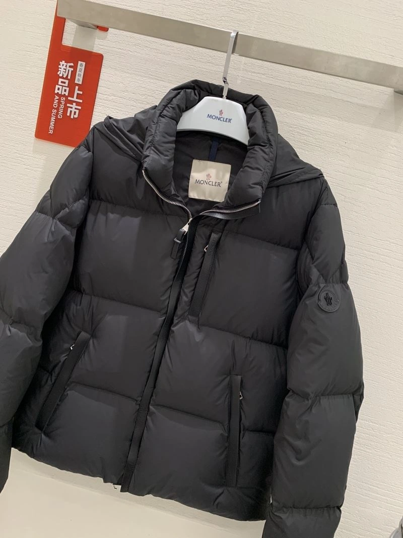 Sustainable Moncler Down Jackets 143791
