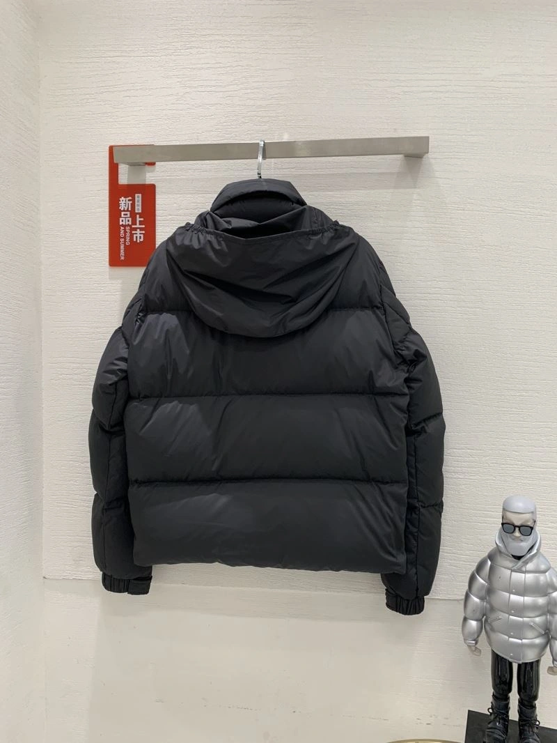 Sustainable Moncler Down Jackets 143791