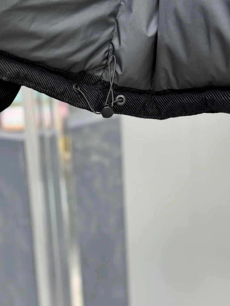 Lightweight Moncler Down Jackets 143780