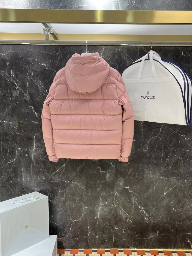Moncler Down Jackets Neat 143788