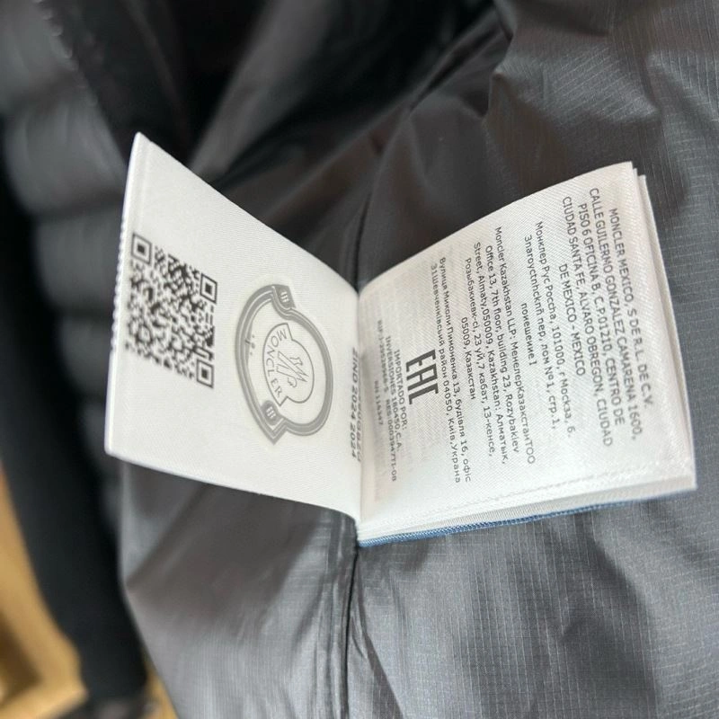 Moncler Down Jackets Stretchable 143779