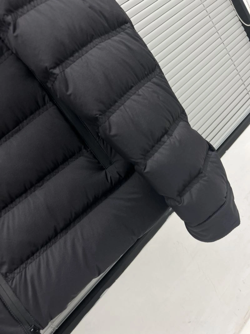 Moncler Down Jackets Tailored 143799