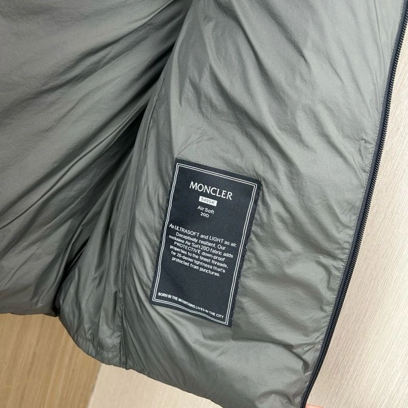 Durable Moncler Down Jackets 143790