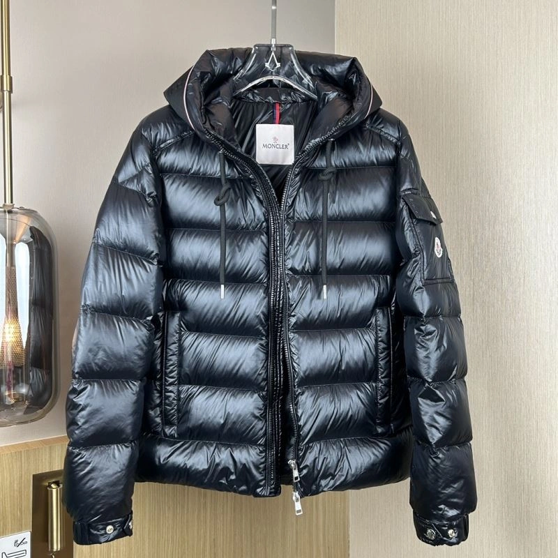 Moncler Down Jackets Compact 143789