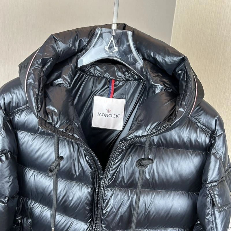Moncler Down Jackets Compact 143789