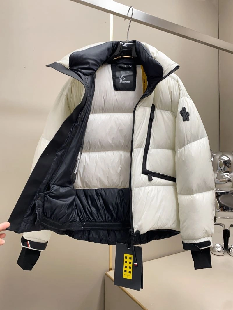 DailyWear Moncler Down Jackets 143778
