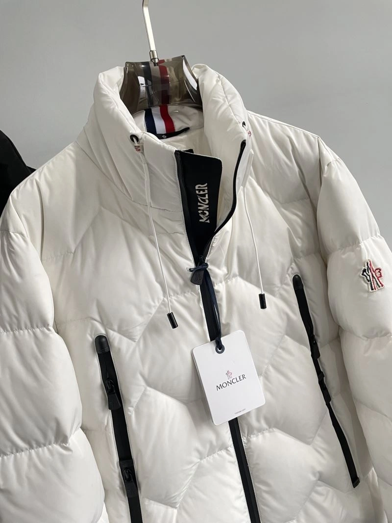 Moncler Down Jackets Neat 143781