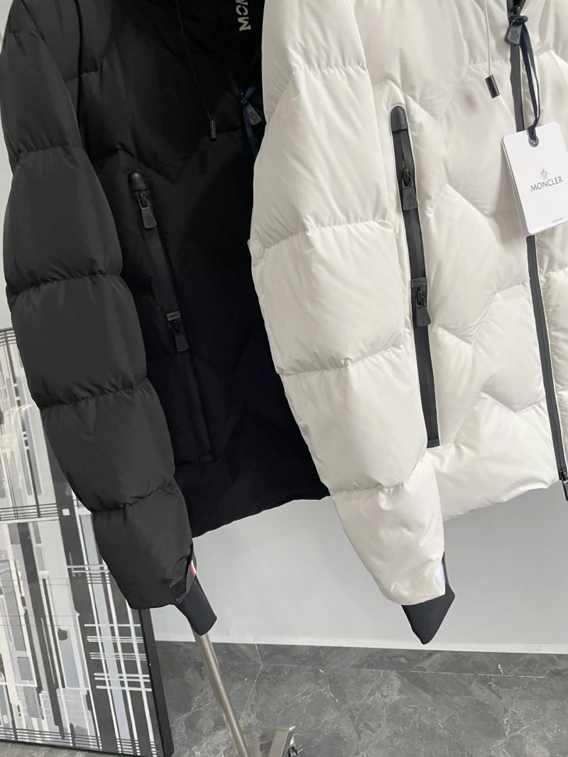 Moncler Down Jackets Neat 143781