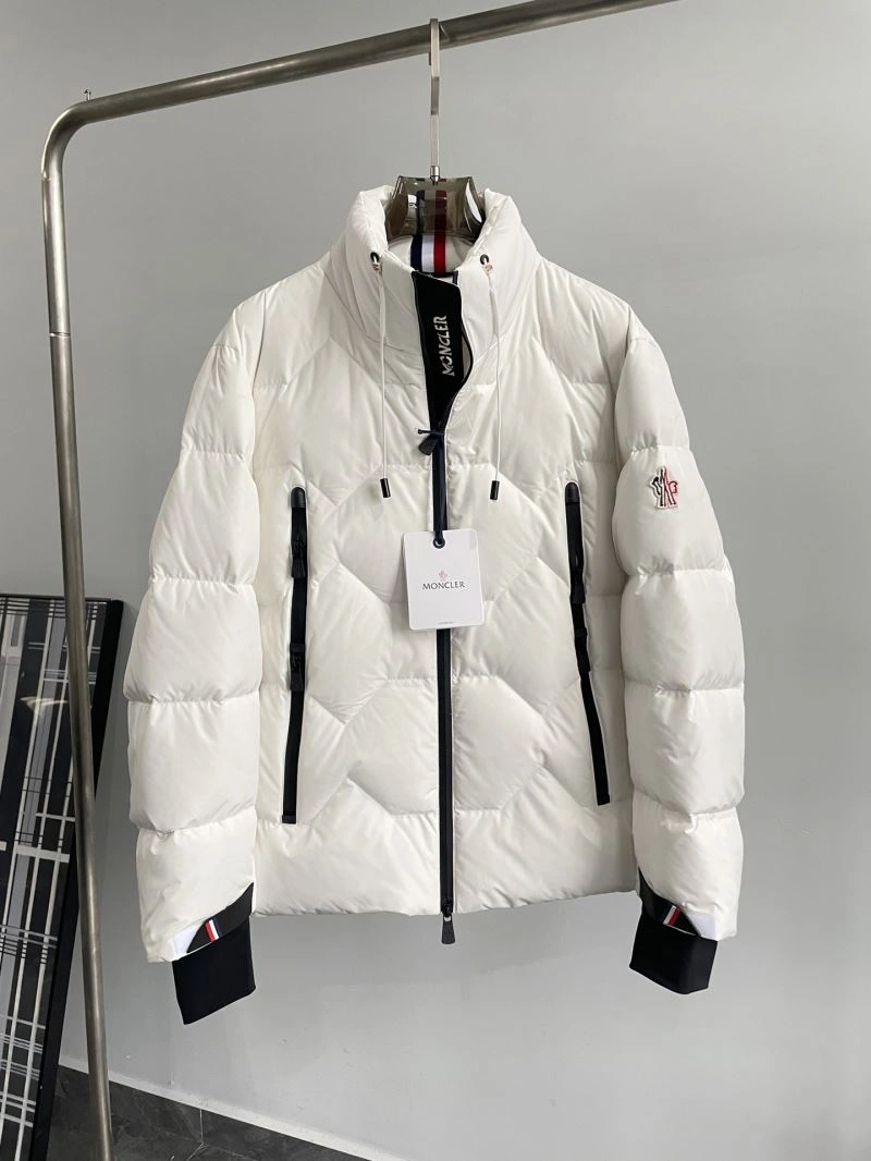 Moncler Down Jackets Neat 143781