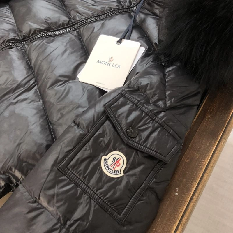 Moncler Down Jackets Stretchable 143773