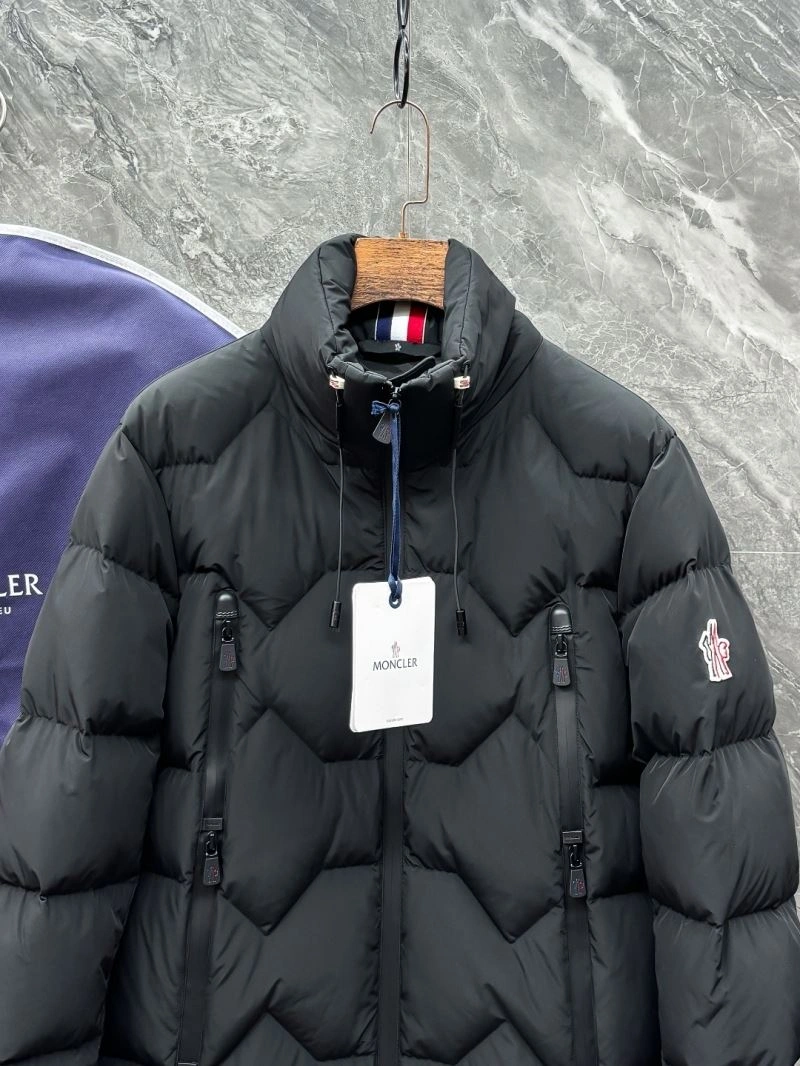 Unique Moncler Down Jackets 143771